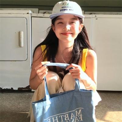 女恶魔人